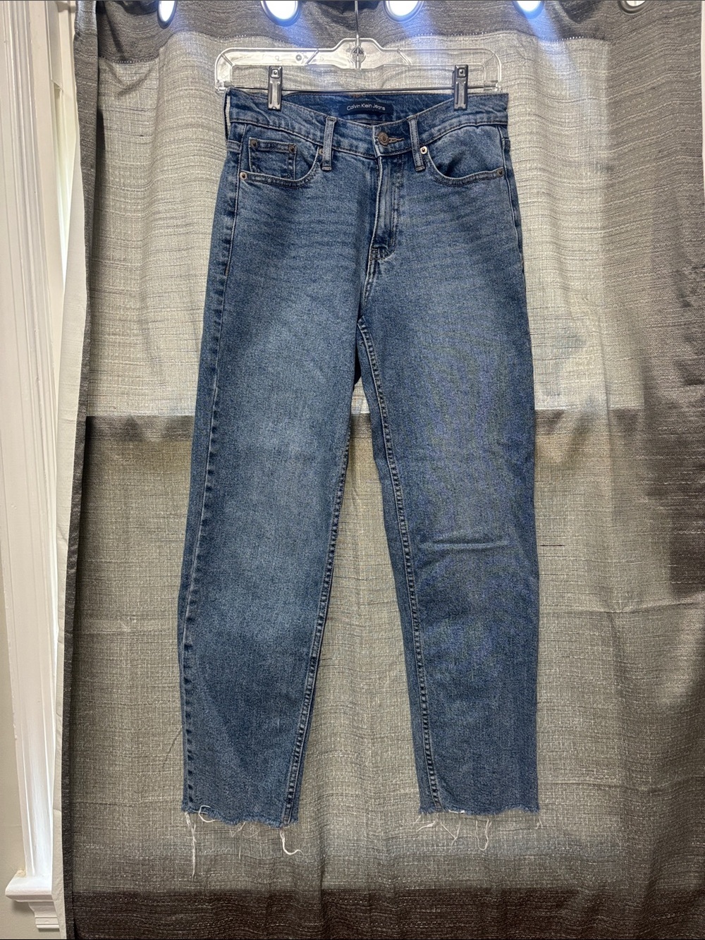 Calvin Klein Women’s High-Rise Straight Jeans